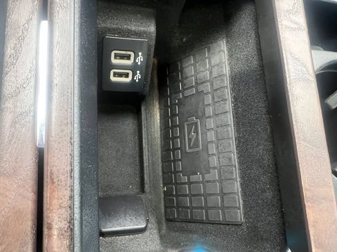 Used 2019 Lincoln Navigator Reserve AWD/4WD image 38