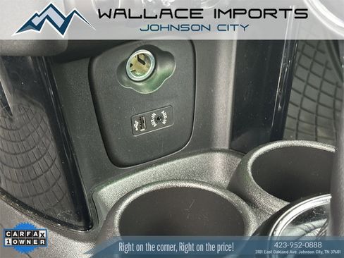 Used 2017 MINI Cooper Base image 30