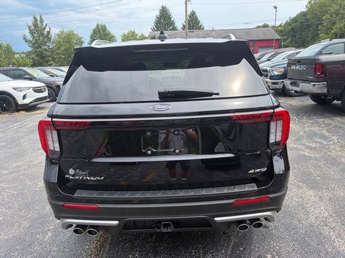 Used 2025 Ford Explorer Platinum w/ Ultimate Package AWD/4WD image 7