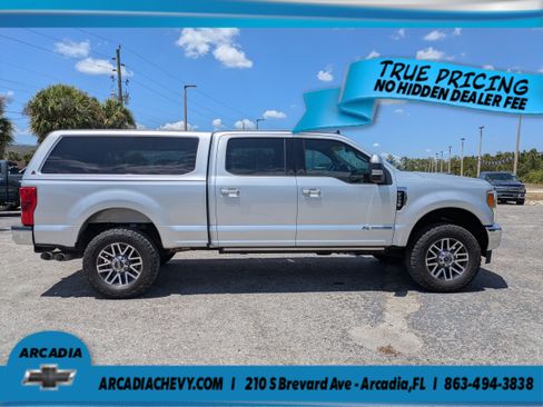 Used 2019 Ford F250 Lariat w/ Lariat Ultimate Package AWD/4WD image 3