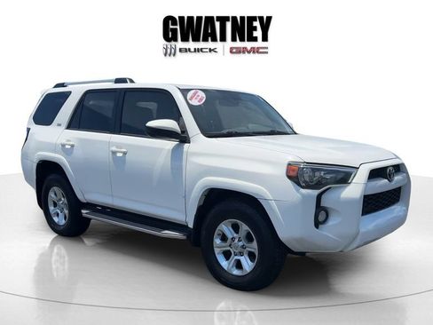 Used 2019 Toyota 4Runner SR5 RWD image 3