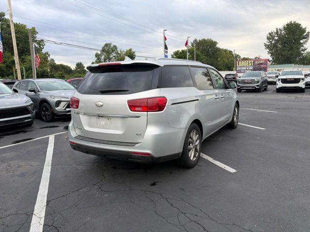 Used 2019 Kia Sedona EX FWD image 14