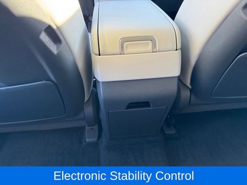 Used 2025 Hyundai Santa Fe SEL image 15