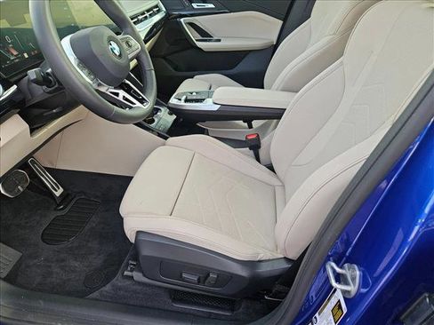 Certified 2025 BMW X1 xDrive28i w/ M Sport Package image 15