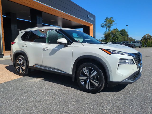 Used 2022 Nissan Rogue SL w/ SL Premium Package AWD/4WD image 2