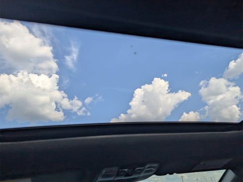 Used 2023 Kia Forte GT-Line w/ GT-Line Premium Package image 27