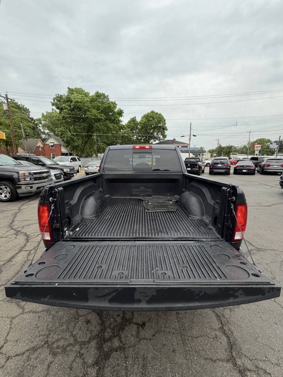 Used 2018 RAM 1500 Classic SLT AWD/4WD image 9