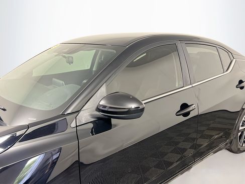 Used 2025 Nissan Sentra SV w/ All-Weather Package FWD image 12