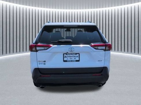 Used 2024 Toyota RAV4 XLE FWD image 5