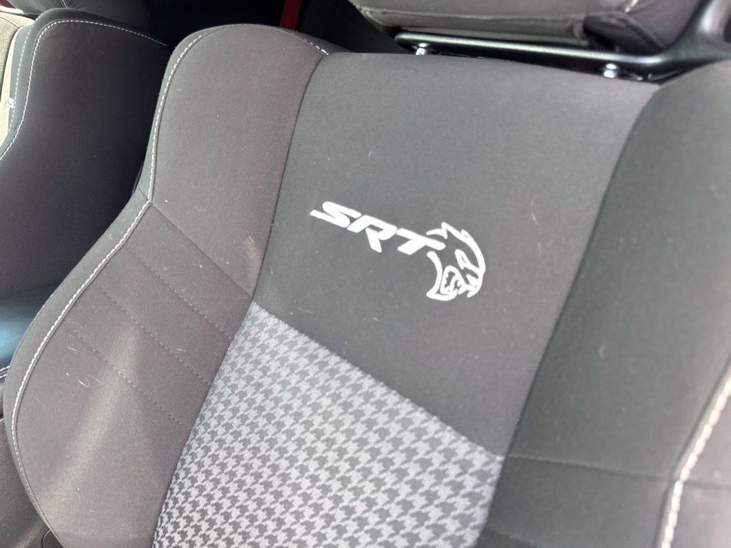 Used 2021 Dodge Challenger SRT Hellcat RWD image 3