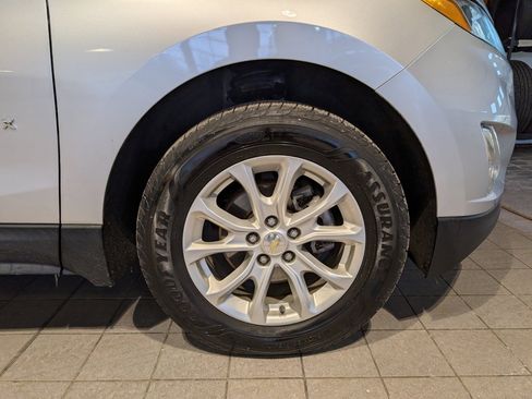 Used 2018 Chevrolet Equinox LT image 13