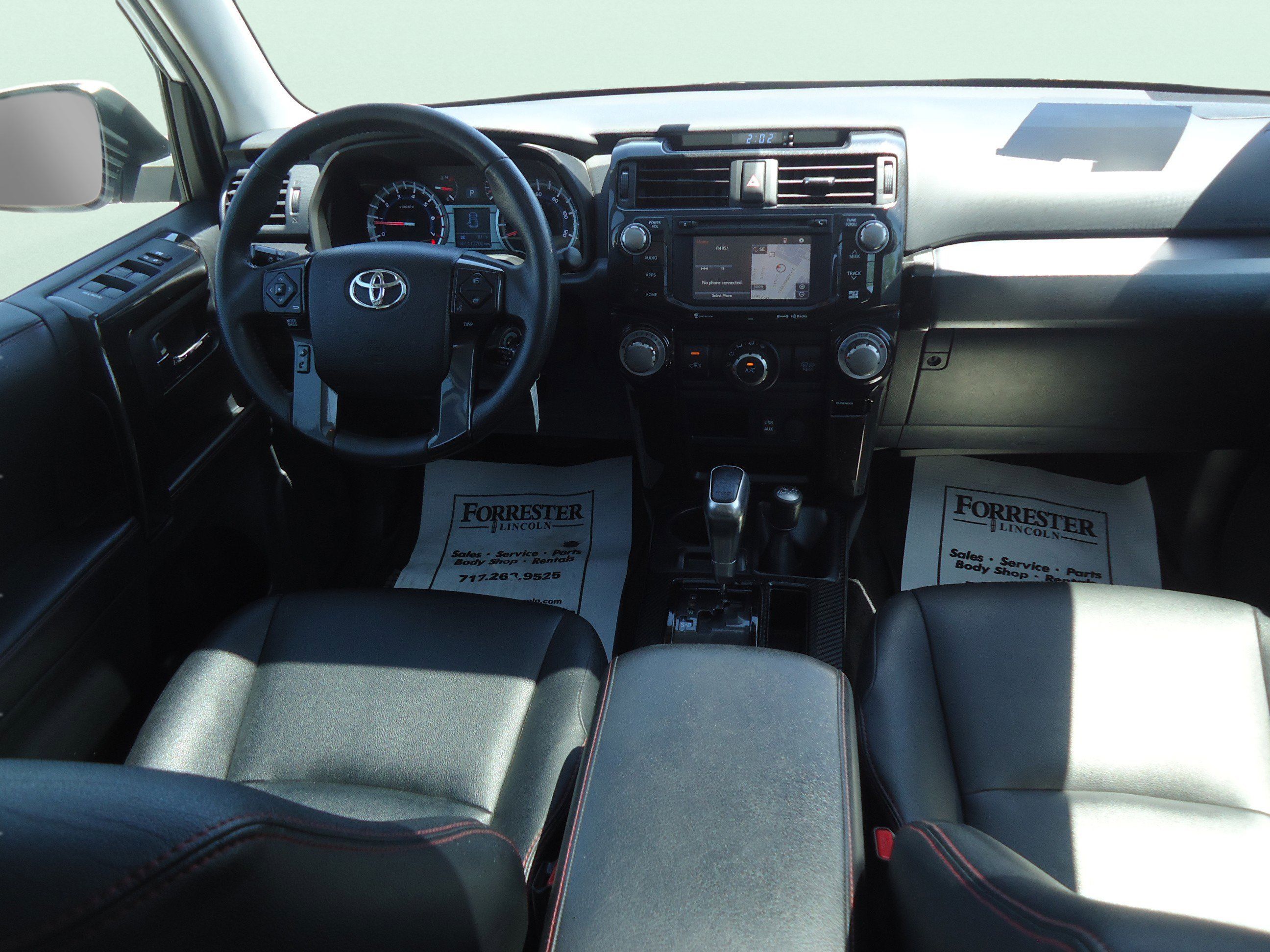Used 2018 Toyota 4Runner TRD Off-Road Premium AWD/4WD image 12