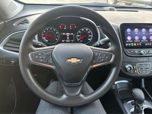 Used 2023 Chevrolet Malibu LT image 19