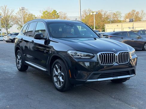 Used 2024 BMW X3 sDrive30i w/ Premium Package image 7