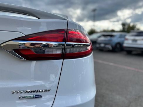 Used 2019 Ford Fusion Titanium AWD/4WD image 6