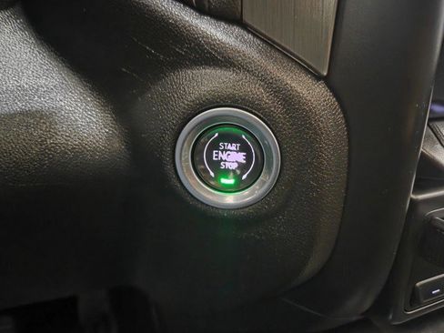 Used 2022 GMC Sierra 2500 Denali w/ Denali Black Diamond Edition image 53