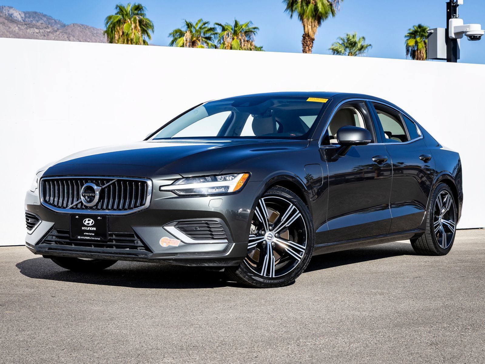 Used 2019 Volvo S60 T8 Inscription AWD/4WD image 1