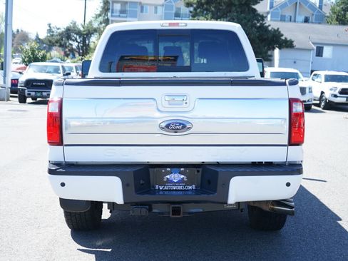 Used 2013 Ford F250 Platinum w/ FX4 Off Road Pkg AWD/4WD image 4