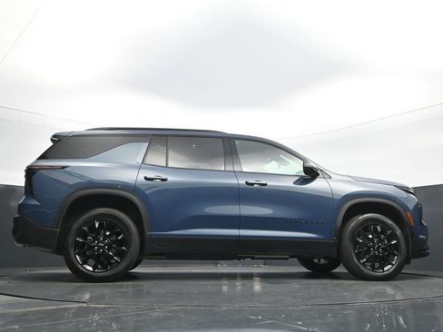 Used 2024 Chevrolet Traverse LT w/ Midnight/Sport Edition FWD image 29
