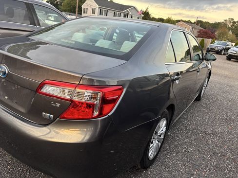 Used 2013 Toyota Camry LE image 8