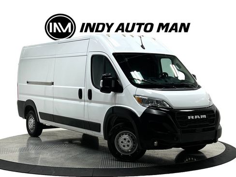 Used 2024 RAM ProMaster 2500 w/ Convenience Group FWD image 2