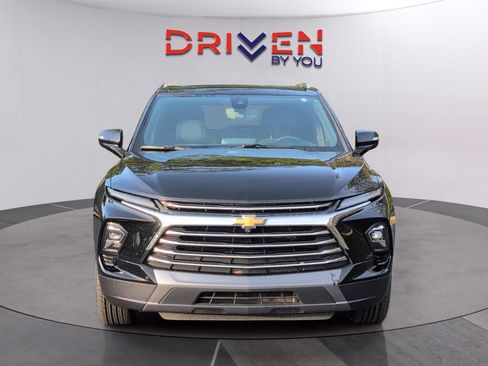 Used 2023 Chevrolet Blazer Premier w/ Driver Confidence II Package image 8