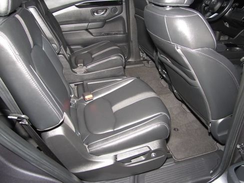 Certified 2023 Honda Pilot EX-L image 17