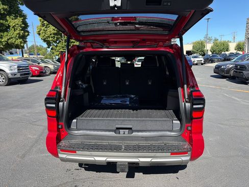 New 2026 Toyota 4Runner Limited AWD/4WD image 24