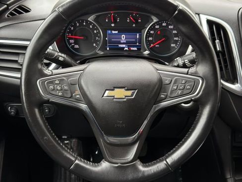 Used 2020 Chevrolet Equinox LT image 12