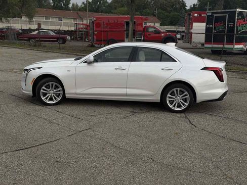 Used 2023 Cadillac CT4 Luxury w/ Cold Weather Package AWD/4WD image 10