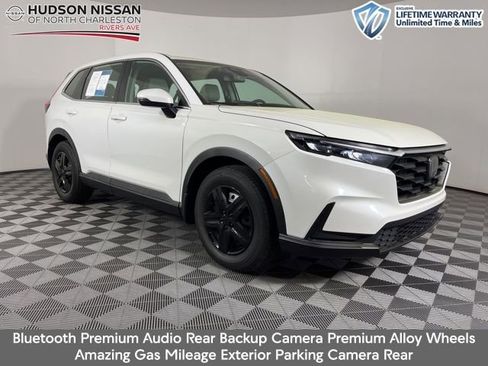 Used 2023 Honda CR-V LX image 1