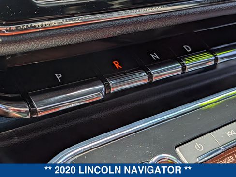 Used 2020 Lincoln Navigator Reserve RWD image 37