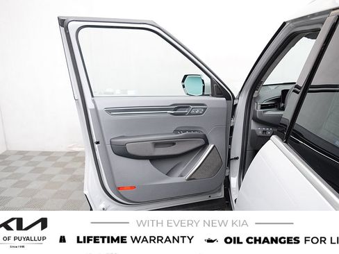 New 2026 Kia EV9 Land AWD/4WD image 9