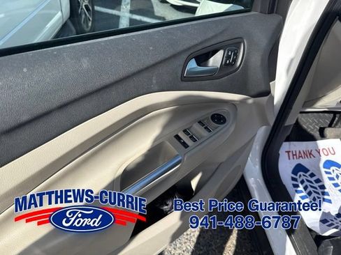 Used 2017 Ford Escape Titanium FWD image 6