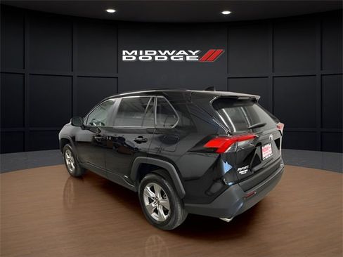 Used 2024 Toyota RAV4 XLE image 3