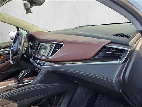 Used 2019 Buick Enclave Avenir image 26