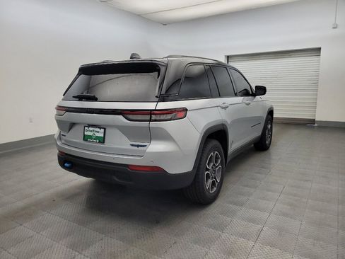 Used 2022 Jeep Grand Cherokee Trailhawk AWD/4WD image 9