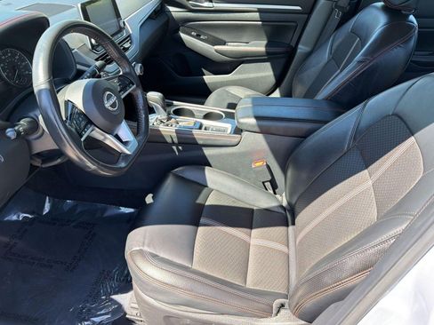Used 2024 Nissan Altima 2.5 SR AWD/4WD image 5