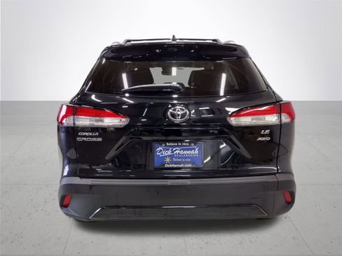 Used 2023 Toyota Corolla Cross LE image 12