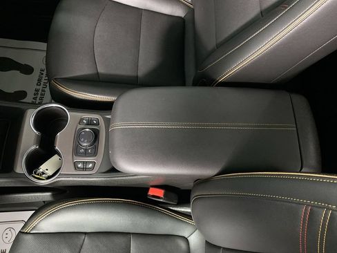 Used 2024 GMC Terrain AT4 w/ LPO, Floor Liner Package AWD/4WD image 20