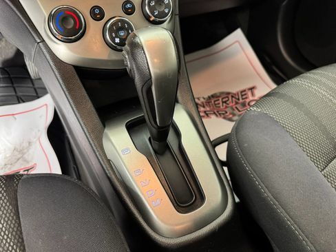 Used 2015 Chevrolet Sonic LT FWD image 19
