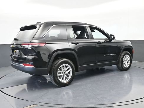New 2026 Jeep Grand Cherokee Laredo RWD image 6