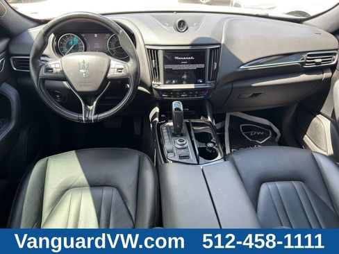 Used 2022 Maserati Levante GT AWD/4WD image 25