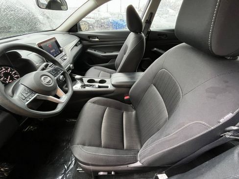 Used 2025 Nissan Altima 2.5 SV image 29