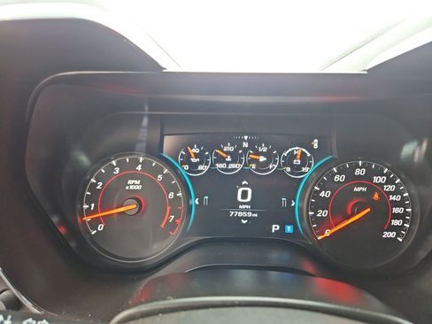 Used 2016 Chevrolet Camaro SS RWD image 15