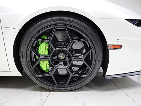 Used 2026 Lamborghini Temerario AWD/4WD image 41