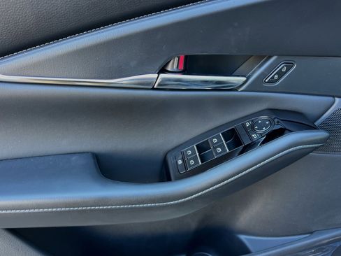 Used 2025 MAZDA CX-30 AWD 2.5 S w/ Preferred Package image 12