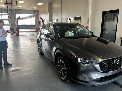 Used 2023 MAZDA CX-5 AWD 2.5 S w/ Premium Package image 12