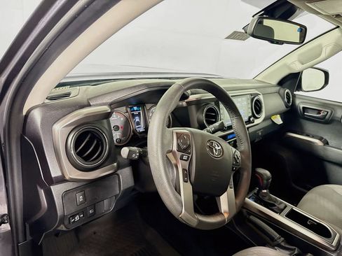 Used 2023 Toyota Tacoma SR5 RWD image 9