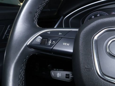 Used 2021 Audi Q5 e Prestige w/ Prestige Package image 23